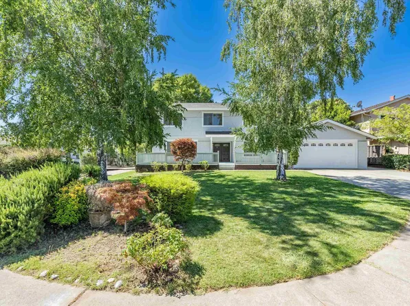 6735 Stephan Ct, Gilroy, CA 95020