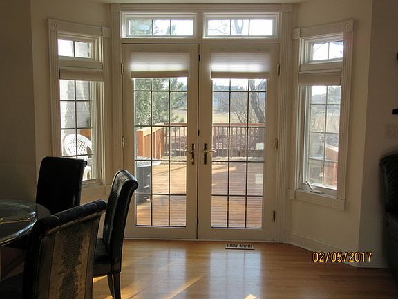 4th image of 11105 Karen Dr
