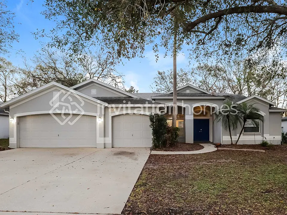 2927 Folklore Dr