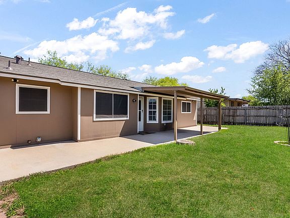 4th image of 7626 Meadow Lawn