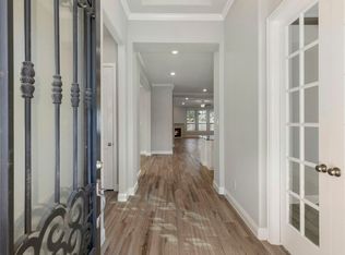 18855 Collins View Dr, New Caney, TX 77357