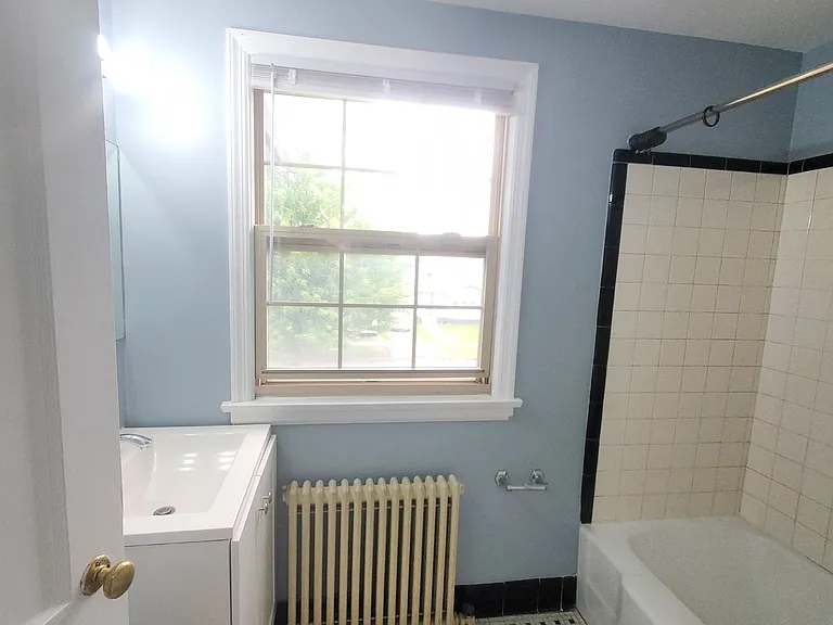 1919 Sunset Ave #C — Photo 7
