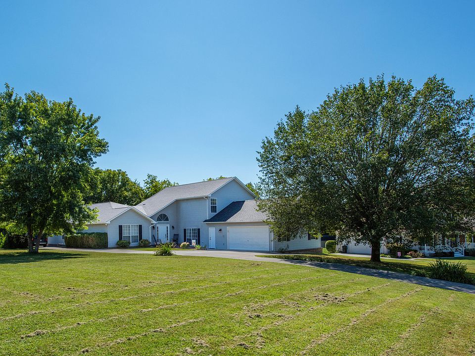 1st image of 5907 Braelinn Dr