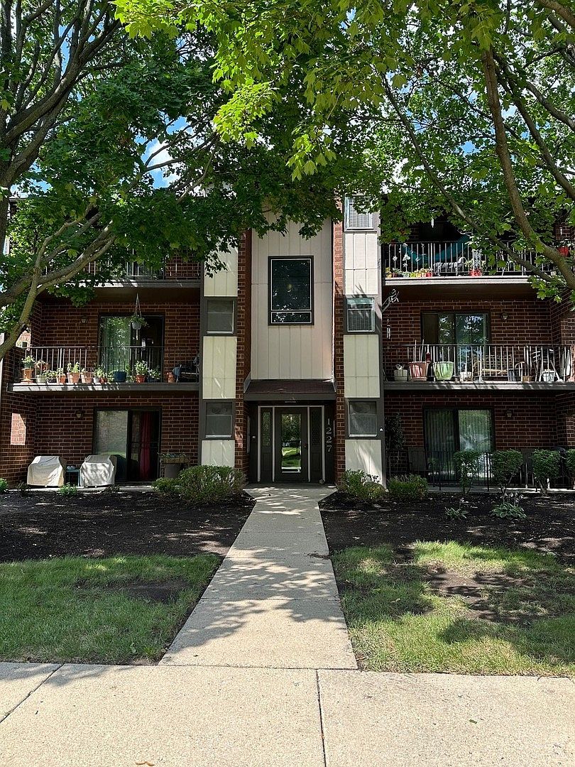 1227 Chalet Rd APT 301, Naperville, IL 60563 MLS 11862064 Zillow