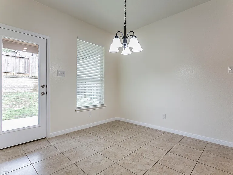 211 Azalea Way — Photo 36
