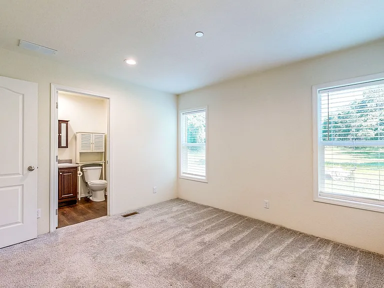 5326 Briggs Ranch Rd — Photo 31
