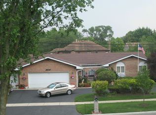 1309 Woodlawn Ave, Glenview, IL 60025