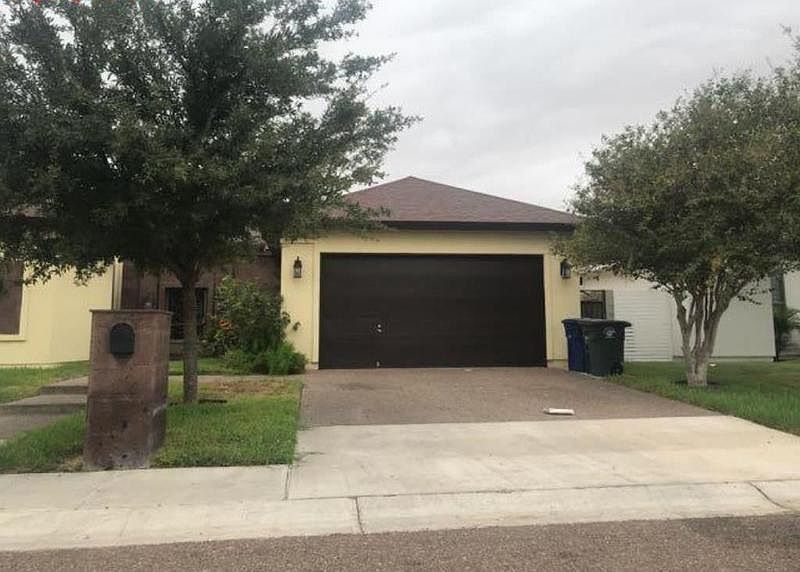 2nd image of 2613 Chardonnay Ct