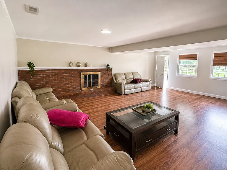 Basement with Fireplace, Kitchen ad Walkout