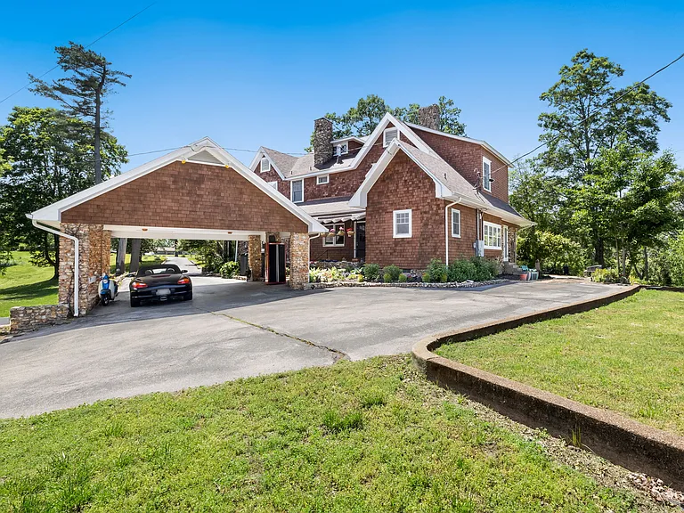 615 Prairie Creek Dr — Photo 4