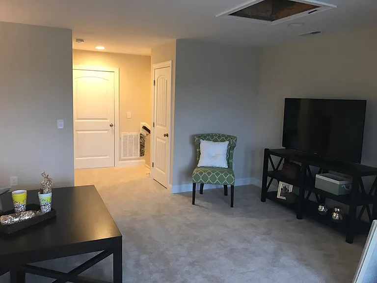 4226 Vallonia Dr — Photo 25