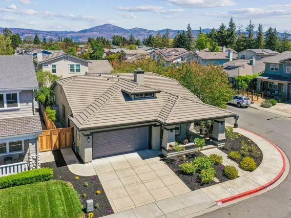 58 Skipping Rock Way, Napa, CA 94558