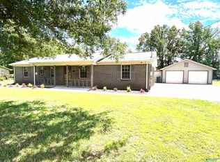 95 Pine St, Decatur, AL 35603