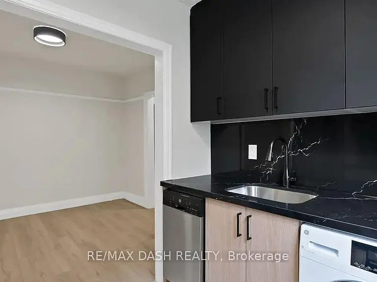 50 Raglan Ave #5 — Photo 33