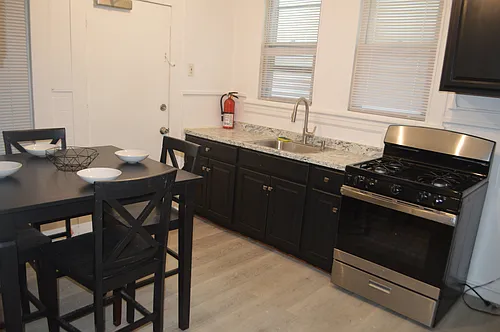 73 2nd St #2A Photo 1
