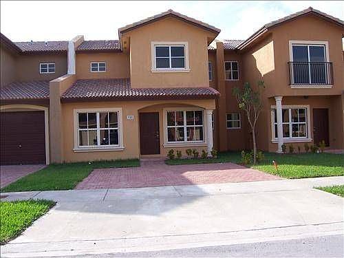 1st image of 972 SW 6th Ave