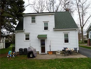 2nd image of 403 Woodland Ave