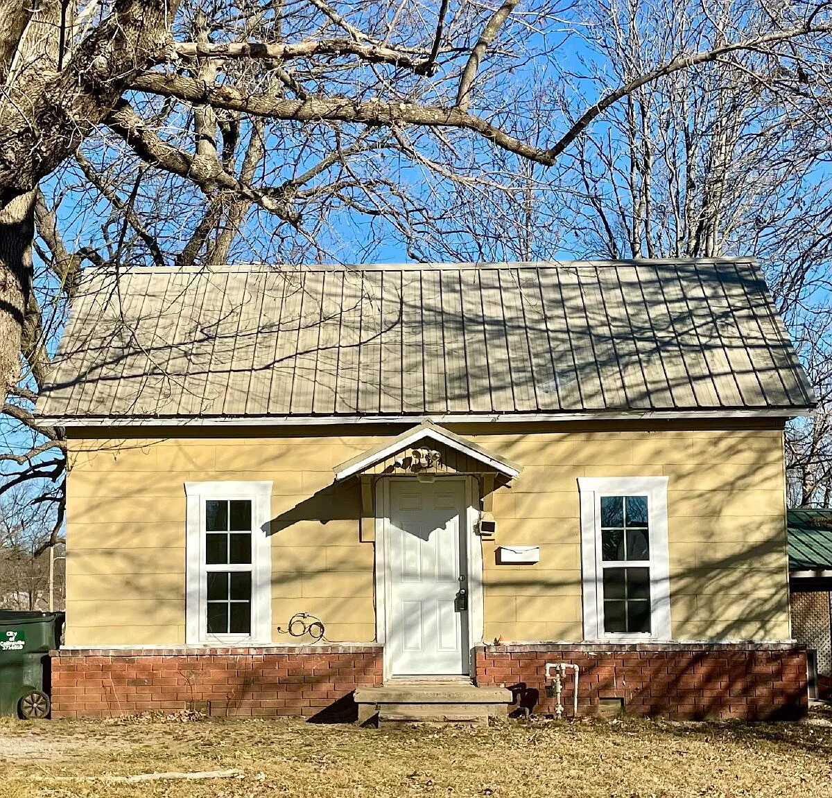 1-Bedroom Retreat at 1324 W. Maple St., Collinsville — Photo 1