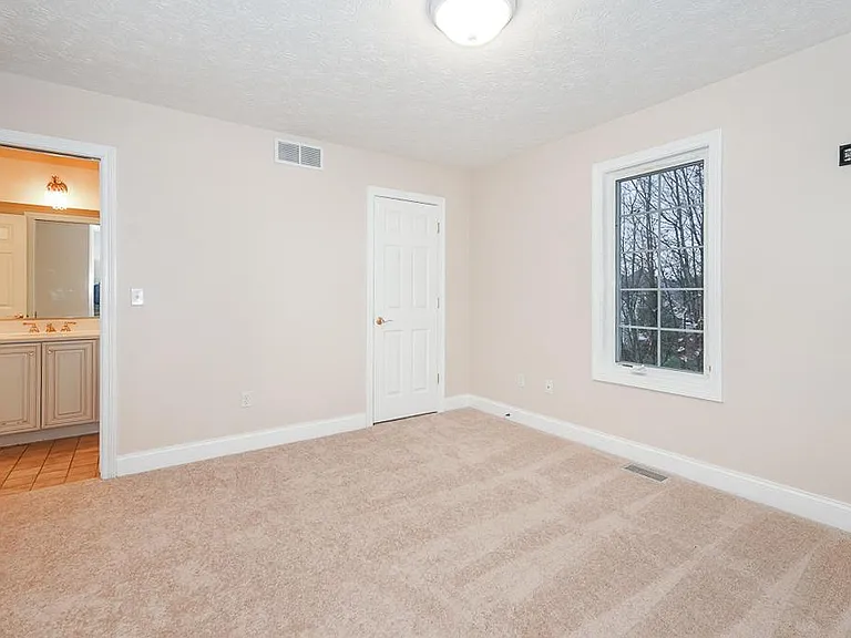 3729 Edgehill Dr — Photo 44