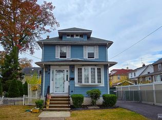 832 Linden Ave, Ridgefield, NJ 07657