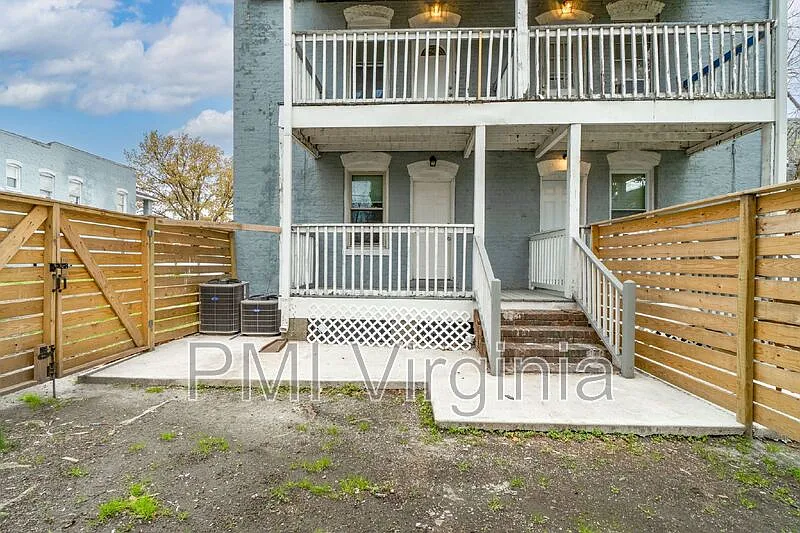 3 bed, 1.0 bath, 1125 sqft, $1,600 — Photo 1