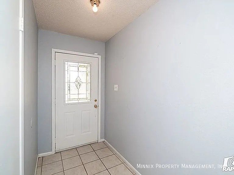 2905 Ventura Ave — Photo 7