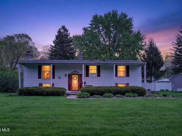 6026 Granville Dr, Sylvania, OH 43560