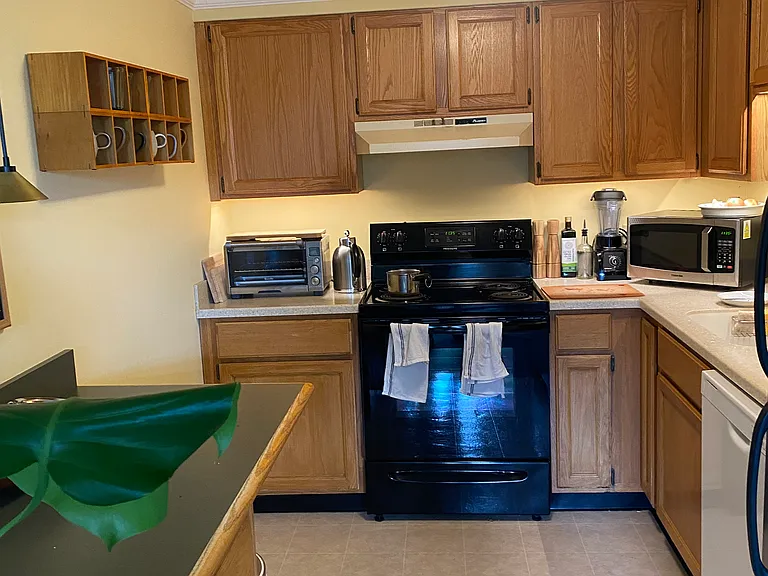50 Union St #21 — Photo 7