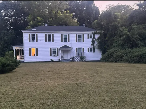 12020 Winfree St APT 3, Chester, VA 23831