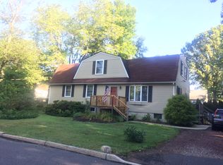 55 Revere Ave, Moorestown, NJ 08057