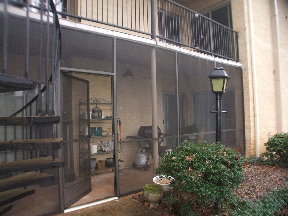 Screened Porch