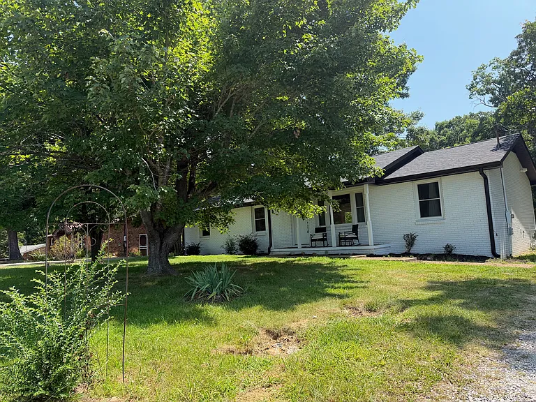 1529 W Grab Creek Rd — Photo 3