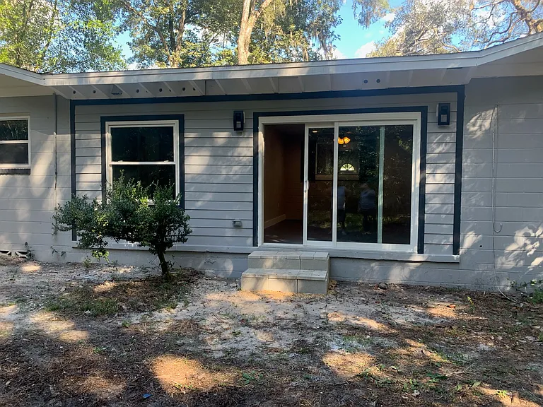 3705 SW 6th Pl — Photo 15