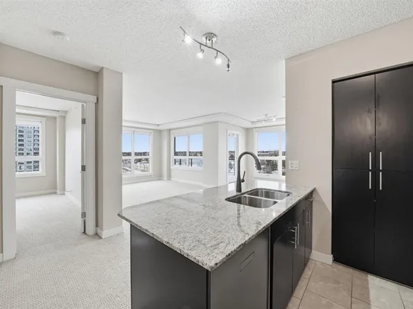 8710 W Horton Rd SW #720, Calgary, AB T2V 0P7