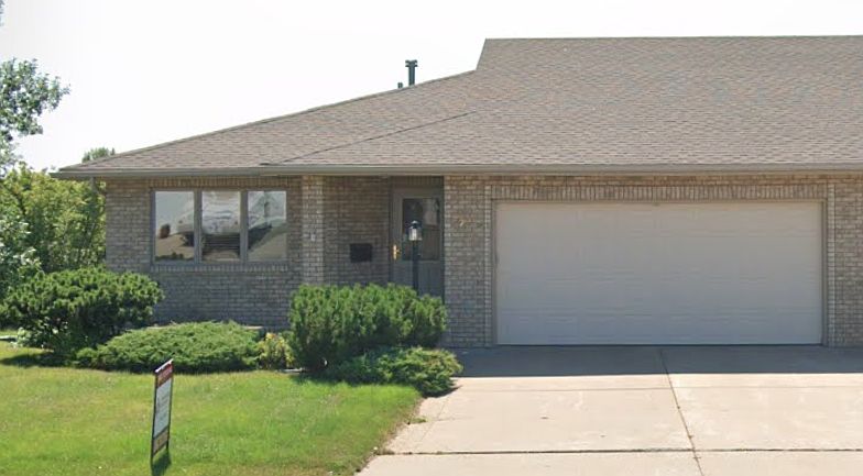 1723 16th St NW Minot_05272020