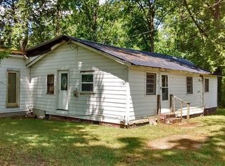 1430 N East St, Greensboro, GA 30642