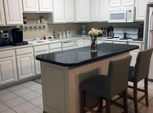 1345 SE Florence Dr APT 403, Waukee, IA 50263