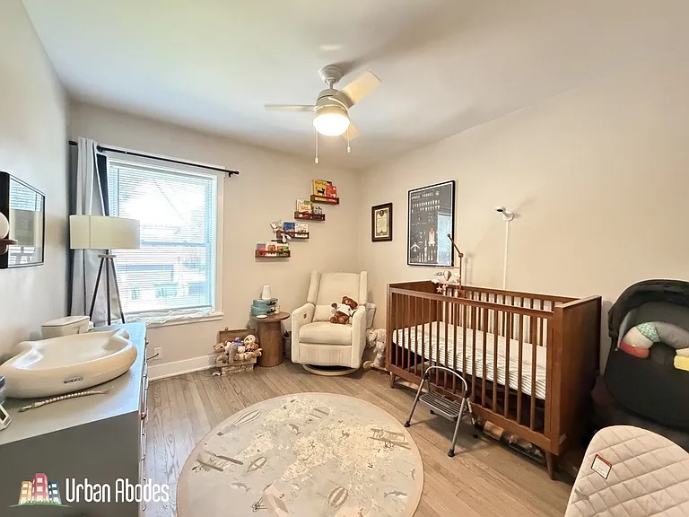 3247 N Damen Ave #1AC — Photo 16