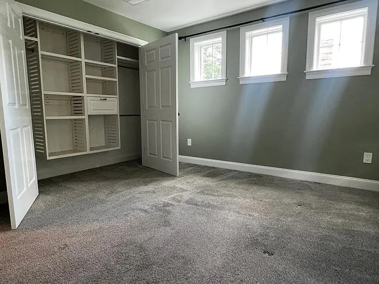 181 Christina St — Photo 15