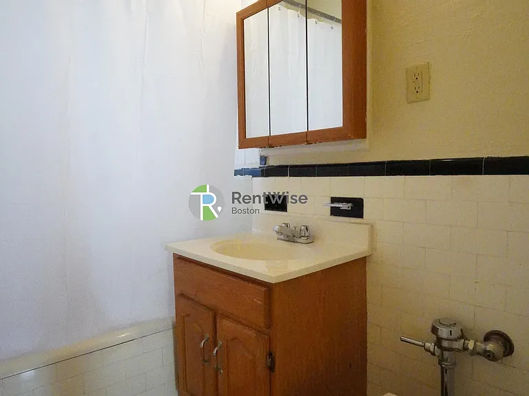 43-47 Linden St — Photo 12