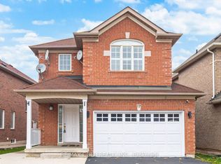 17 Binder Twine Trl, Brampton, ON L6X 4R2