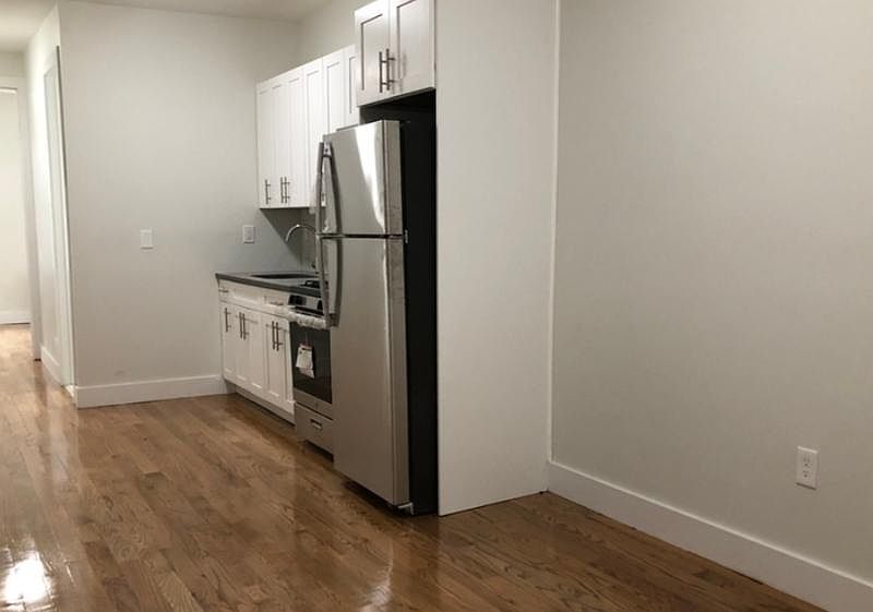 2nd image of 121 Sherman Ave #3Z