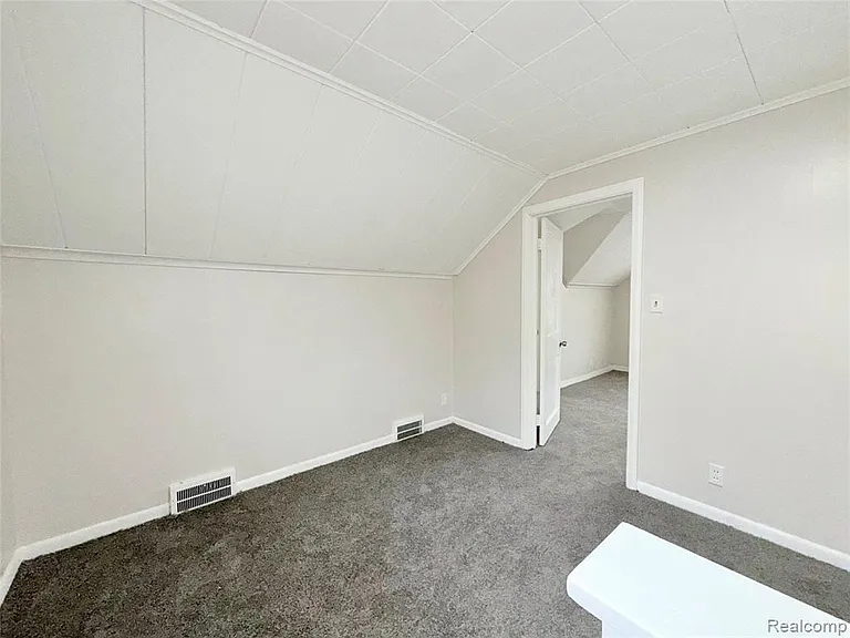 10630 Whitehill St — Photo 11