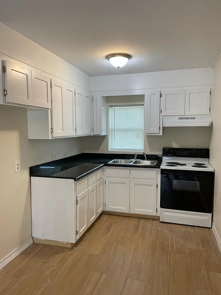 2 bed, 750 sqft, $583 — Photo 4