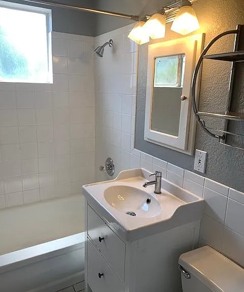 2259 S Josephine St #304 — Photo 7