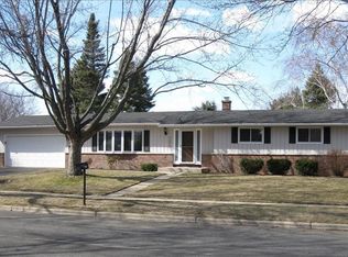 3606 Rolling Hill Dr, Middleton, WI 53562