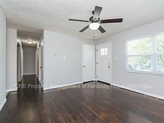 5th image of 1462 Stephen Foster Dr