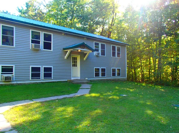 320 Woodland Dr #6, Bristol, VT 05443