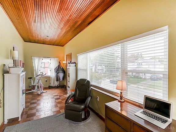 3rd image of 3110 Auten Ave