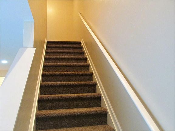 5th image of 3307 Fernview Dr